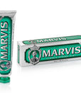Classic Strong Mint Zahnpasta